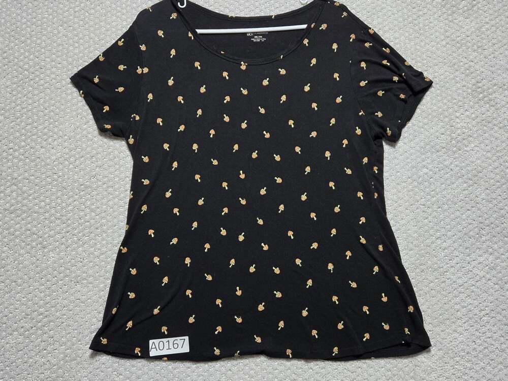 No Boundaries Black Mushroom Print Short Sleeve T-Shirt
